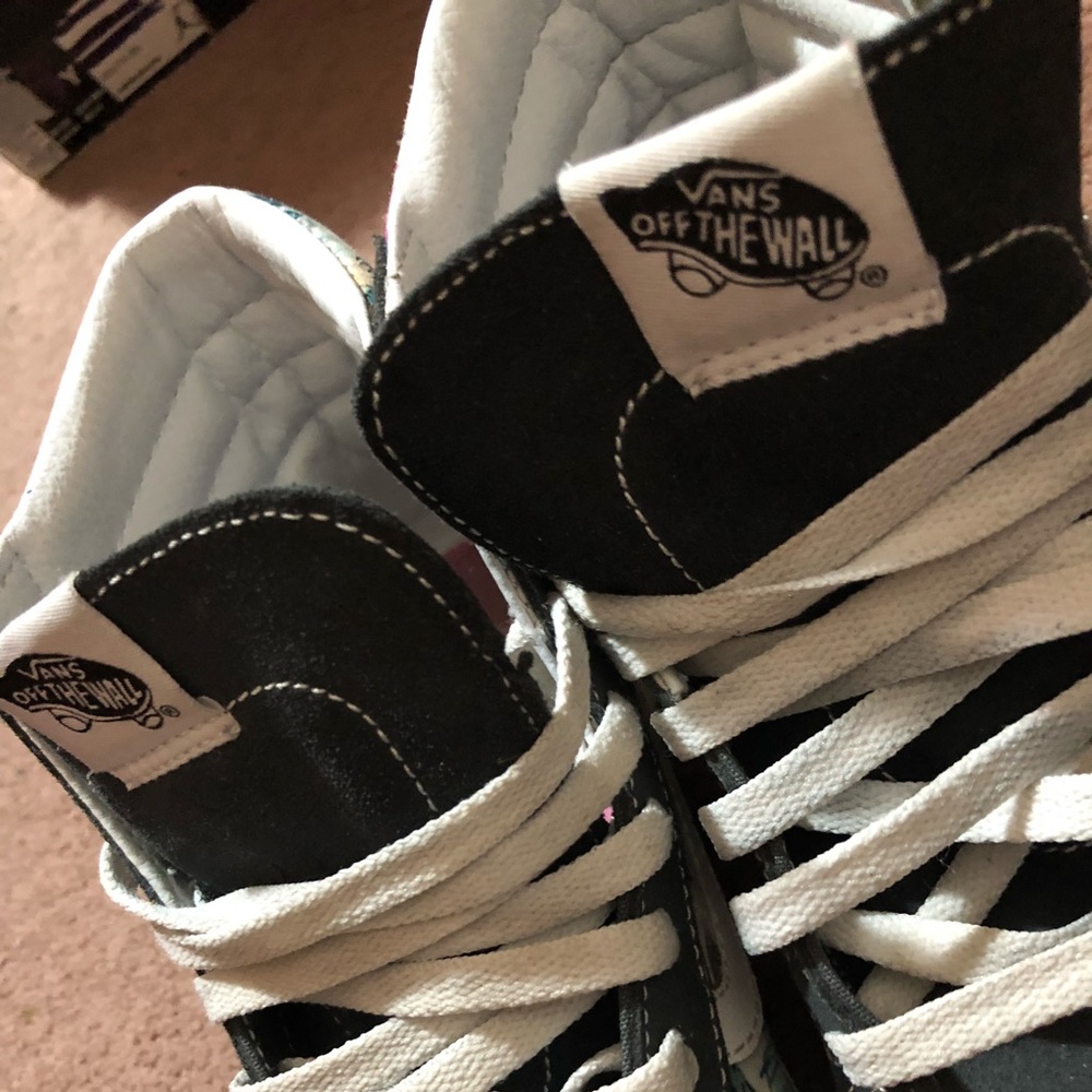 Sk8-hi Vans - Picture 8 of 8